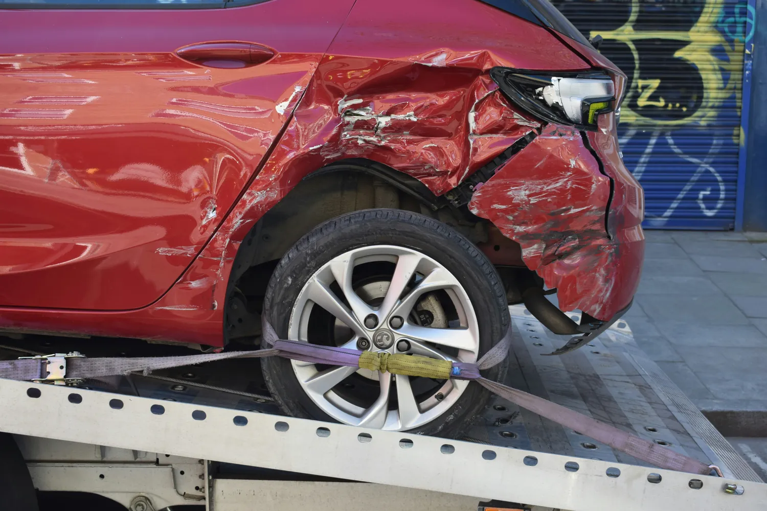 Navigating the Claims Process: What to Do After a Car Crash