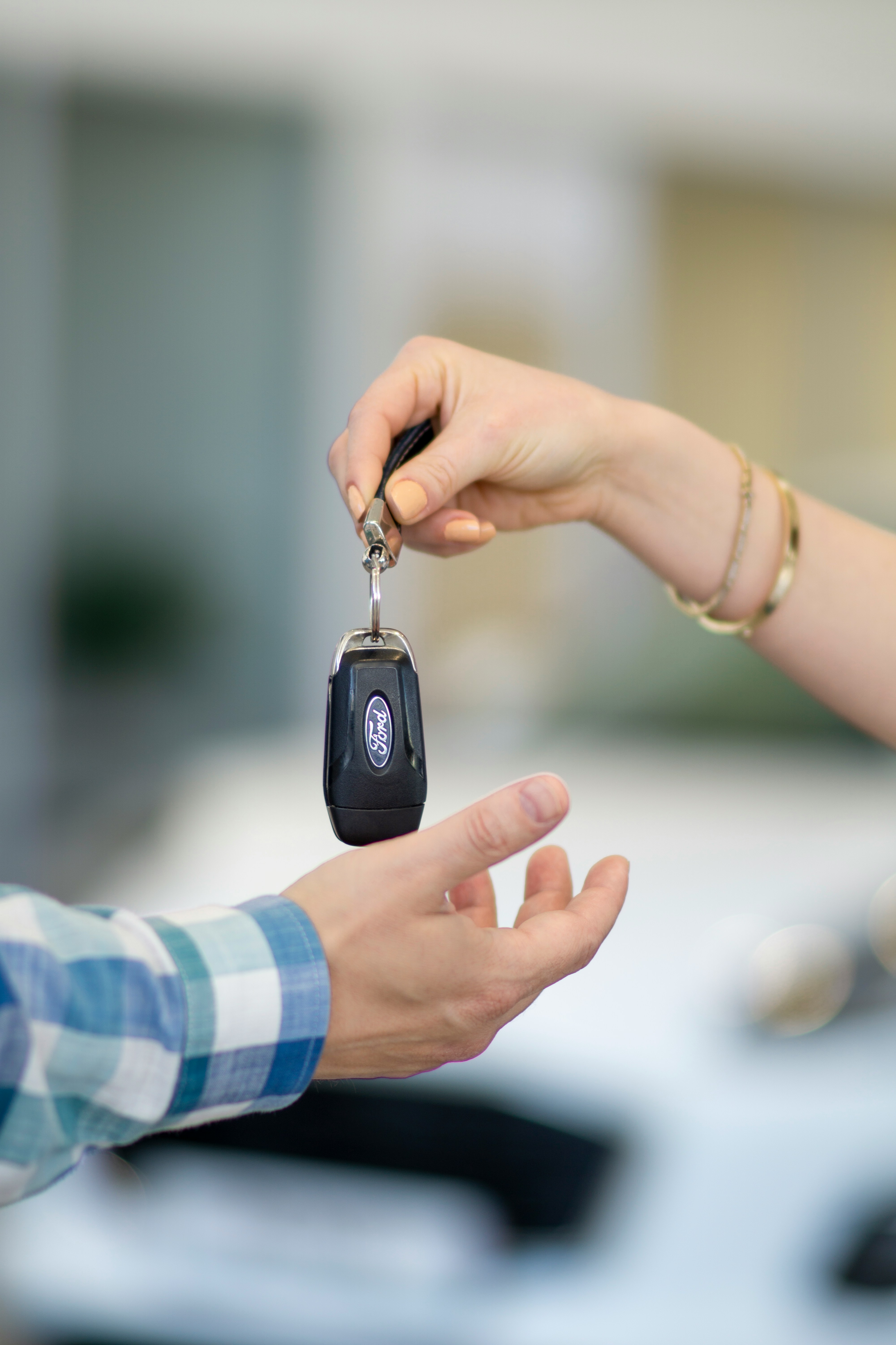 Assessing eligibility requirements for good student discounts on car insurance