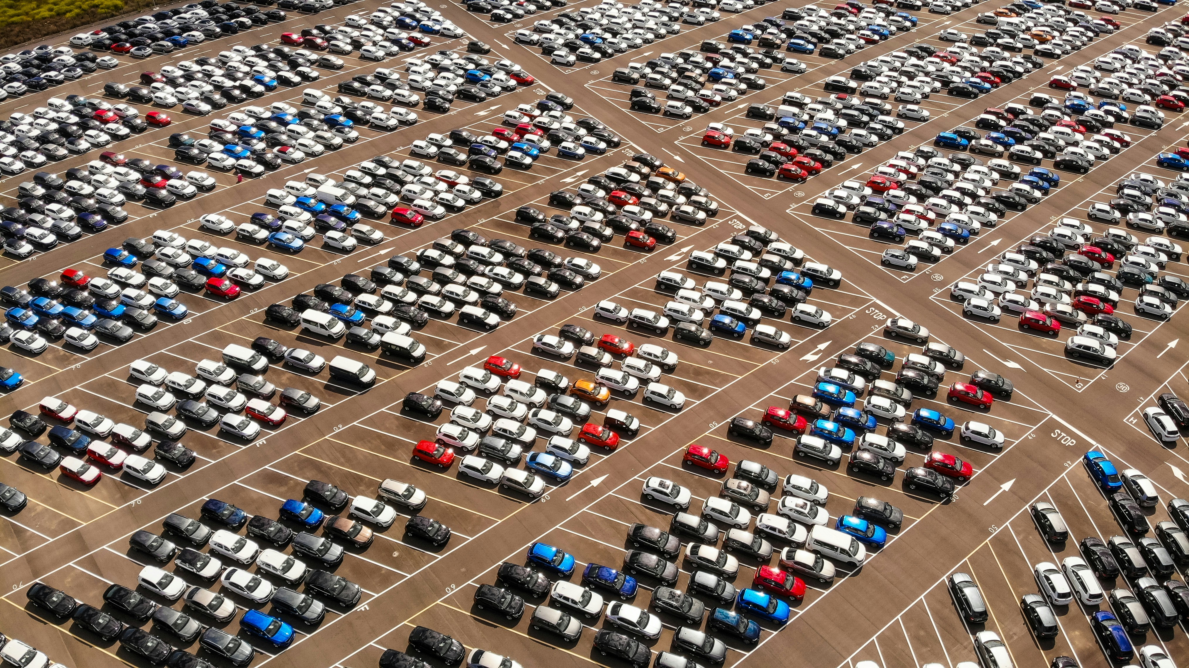 Navigating the Trade-offs Between Modern and Traditional Auto Discounts